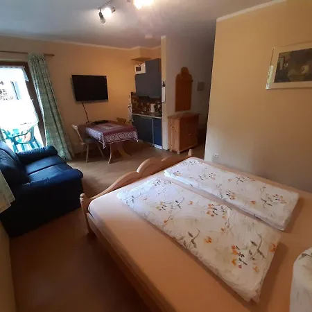 Gaestehaus Taubensee * Oberwoessen