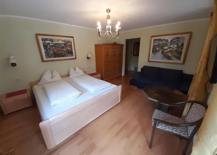 בית הארחה Gaestehaus Taubensee Oberwössen